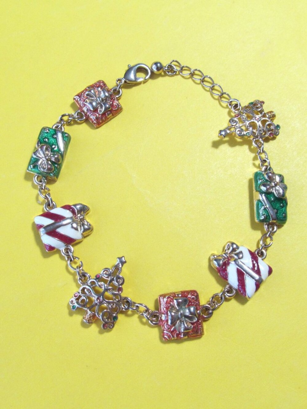 Vintage Avon bracelet Presents under the tree